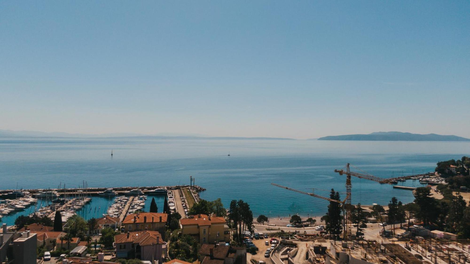 Villa Calista Icici Bagian luar foto